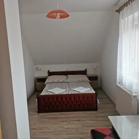 Kiss Vendeghaz Apartmán Balatonlelle