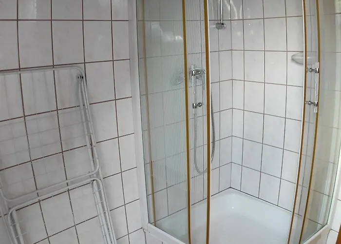 Kiss Vendeghaz 巴拉通雷勒