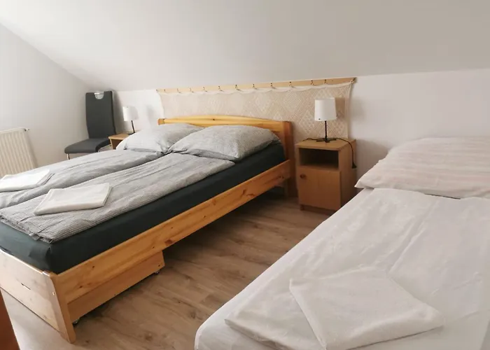 公寓 Kiss Vendeghaz *